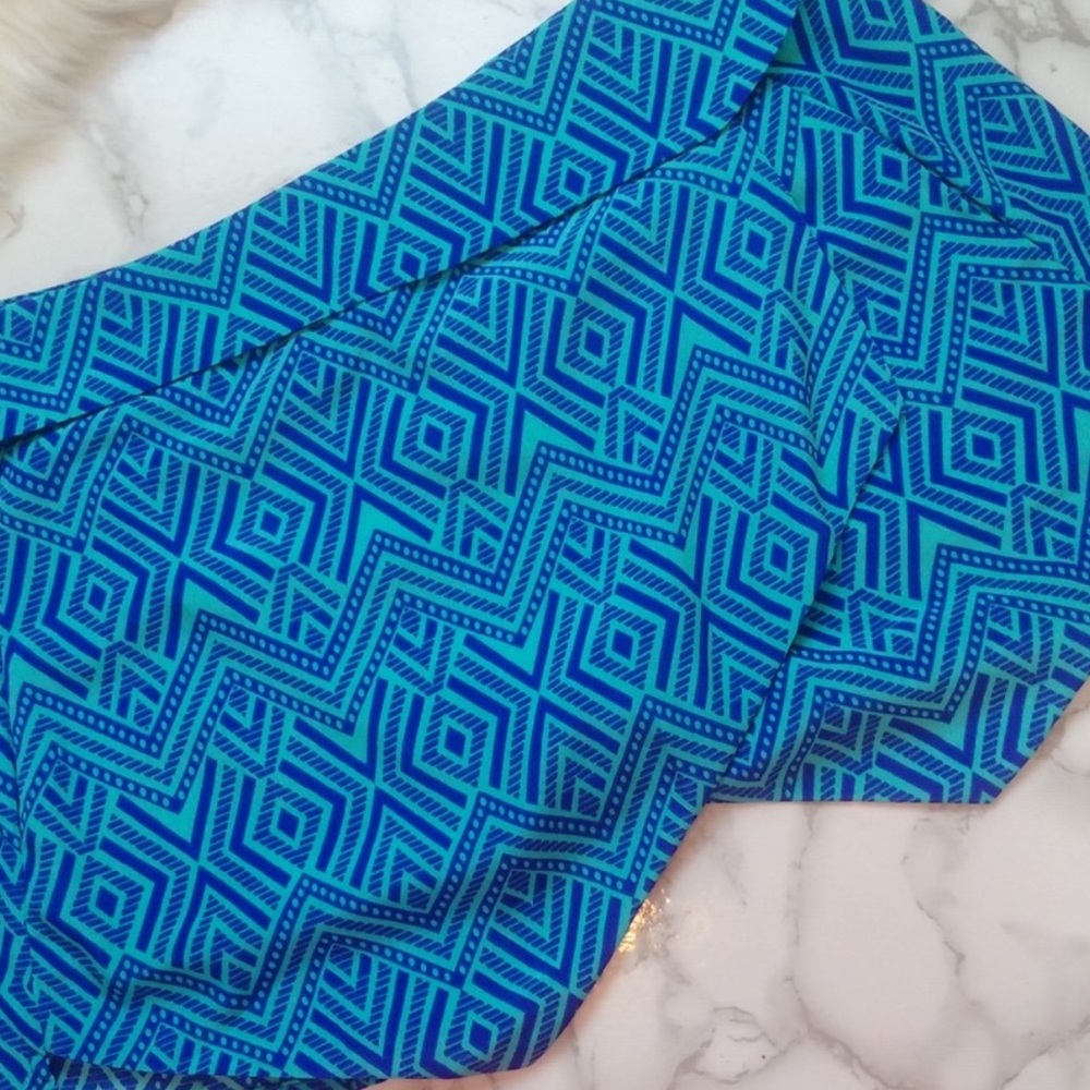 Forever 21 chevron blue green skort asymmetrical